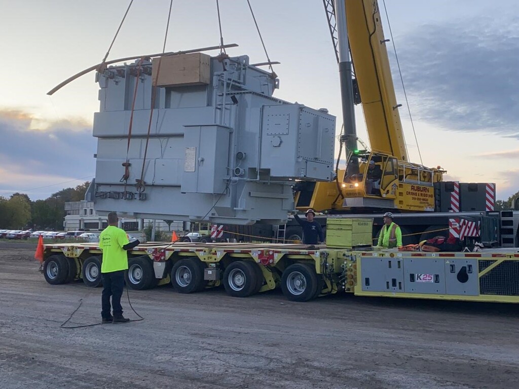 18 wheeler unloading